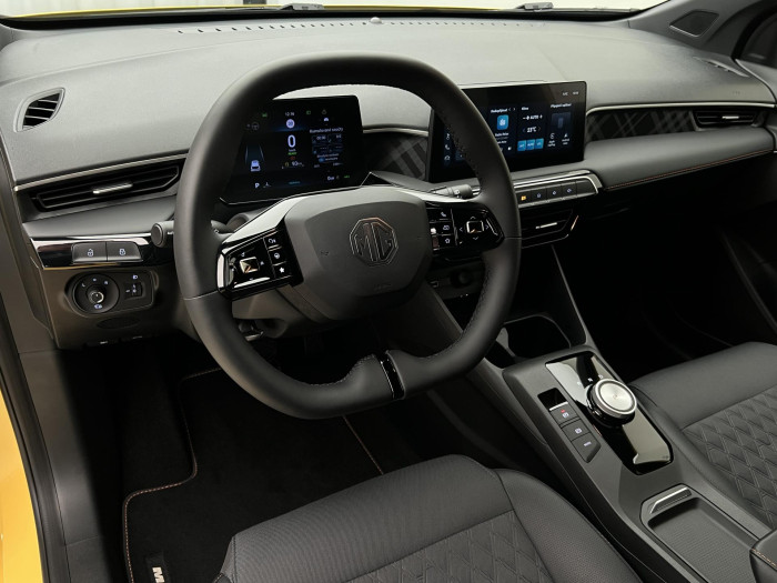 MG MG3 EXCLUSIVE HYBRID+ AUT CZ 1.maj 1.5 Exclusive