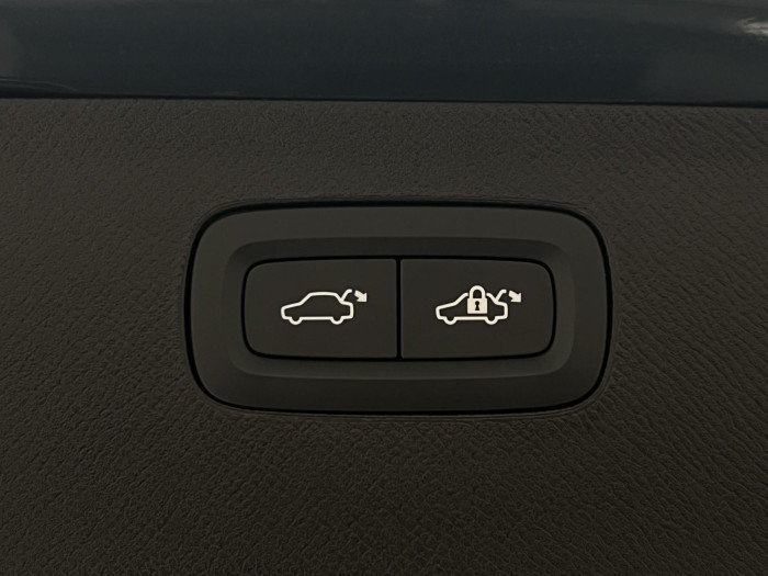 Volvo XC90 B6 AWD PLUS BRIGHT 7MÍST CZ