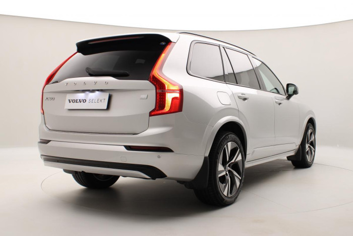 Volvo XC90 T8 AWD R-DESIGN REZERVACE