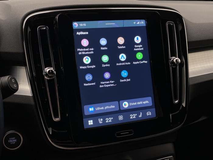 Volvo XC40 B3 DARK PLUS AUT CZ