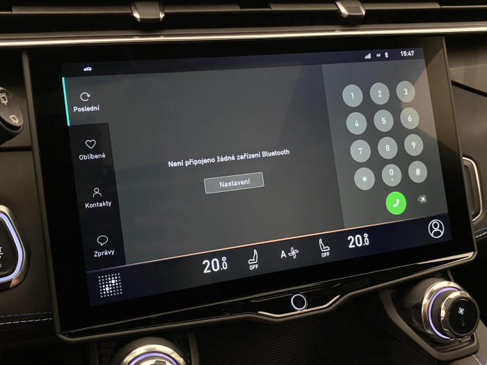 Lynk & Co 01 PHEV DCT AUT 1.maj REZERVACE