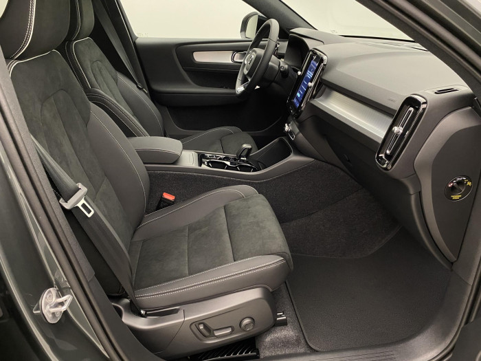 Volvo XC40 B4 AUT DARK PLUS