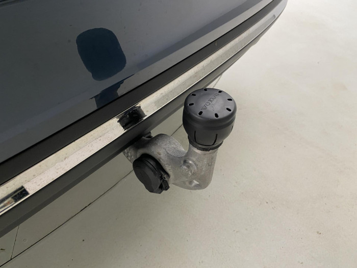 Volvo V60 T8 AWD PLUG-IN BRIGHT ULTRA CZ