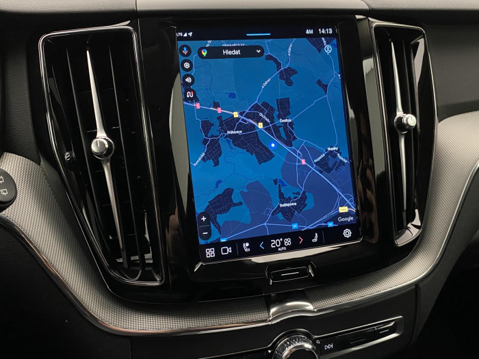 Volvo XC60 B4 AWD R-DESIGN AUT CZ