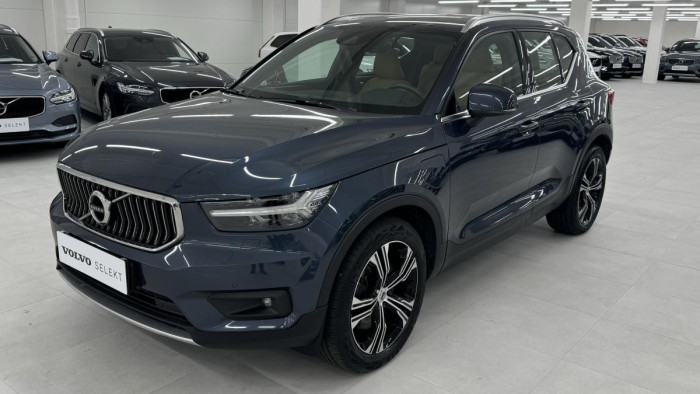 Volvo XC40 T5 TWINe INSCRIPTION REZERVACE
