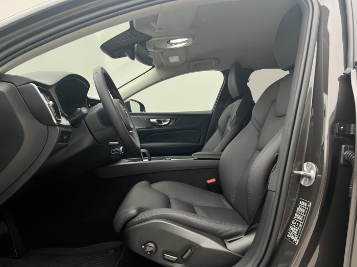 Volvo V60 CC B5 AWD PLUS BRIGHT AUT