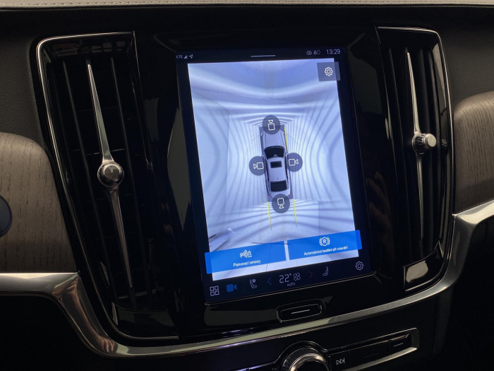 Volvo S90 B5 AWD BRIGHT REZERVACE