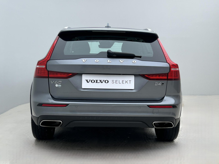 Volvo V60 CC B4 PRO AUT 1.maj. REZERVACE 2.0 CC CC