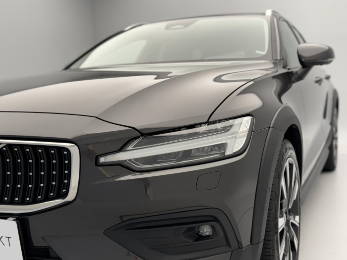 Volvo V60 CC B5 AWD PLUS BRIGHT 1.maj