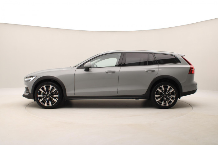 Volvo V60 CC B5 AWD PLUS AUT 1.maj