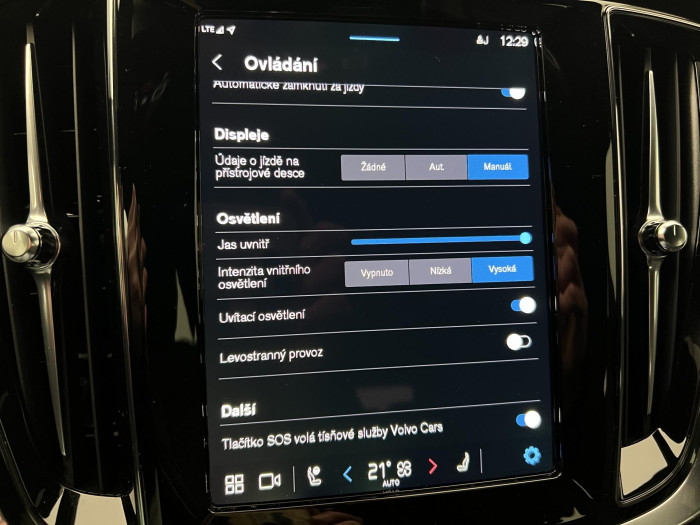 Volvo V60 B4 PLUS DARK AUT 1.maj.