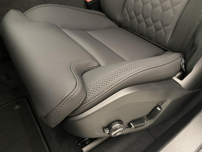 Volvo XC60 B5 AWD AUT DARK PLUS