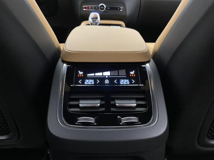 Volvo XC90 T8 AWD RECHARGE BRIGHT PLUS 7m