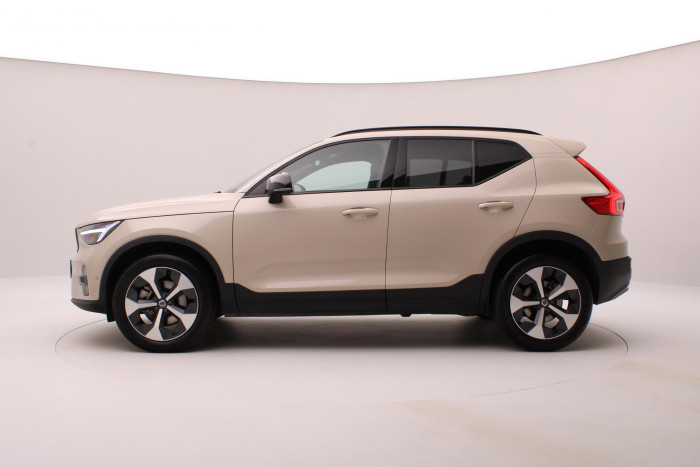 Volvo XC40 B3 DARK PLUS AUT CZ