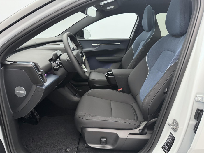 Volvo EX30 CROSS COUNTRY TWIN ULTRA