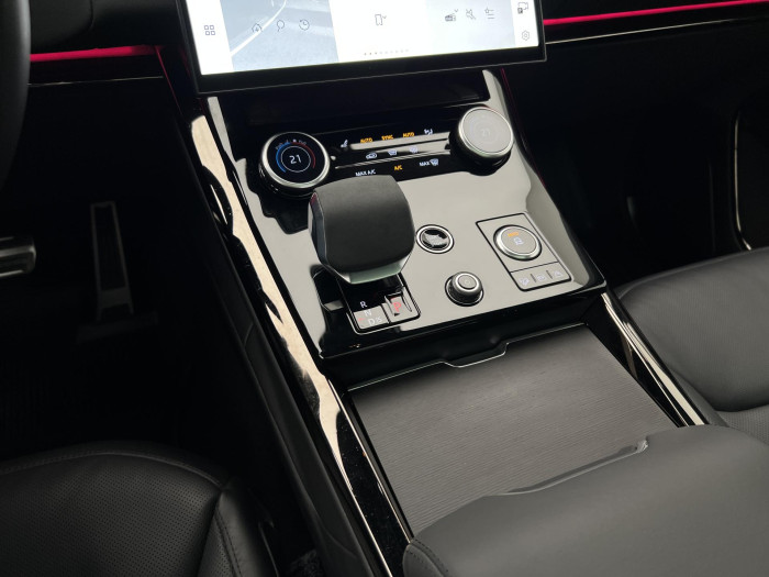 Land Rover Range Rover Sport 3.0 DYNAMIC SE AWD AUT CZ 3.0 Dynamic SE