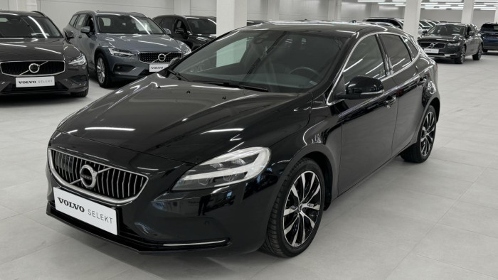 Volvo V40 D2 INSCRIPTION REZERVACE 2.0 d