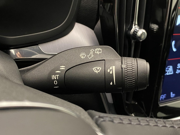 Volvo V60 CC D4 AWD MOMENTUM AUT 2.0 d CC CC Momentum