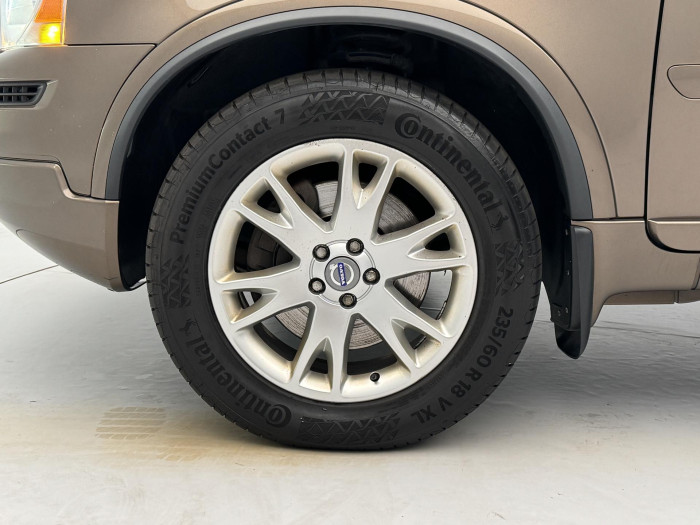Volvo XC90 D5 AWD SUMMUM AUT 7M CZ 2.4 d Summum