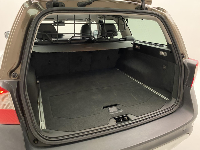 Volvo XC70 D5 AWD SUMMUM AUT CZ 2.4 d Summum
