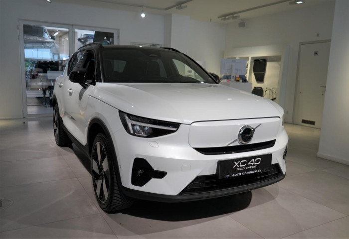 Volvo XC40 PURE ELECTRIC TWIN - Rezervace