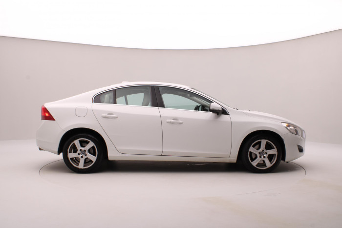 Volvo S60 D5 SUMMUM AUT CZ 2.4 d Summum
