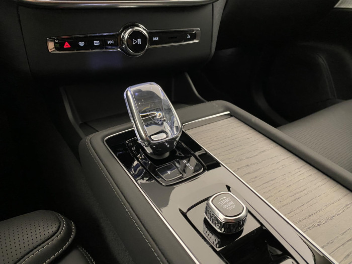 Volvo XC90 T8 AWD RECHARGE BRIGHT PLUS 7m