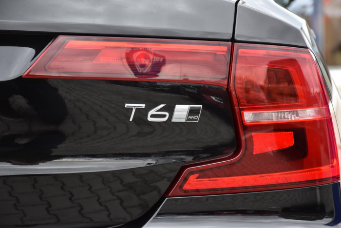 Volvo S90 T6 AWD INSCRIPTION REZERVACE