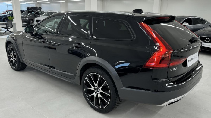 Volvo V90 CROSS COUNTRY D4 AWD REZERVACE 2.0 d