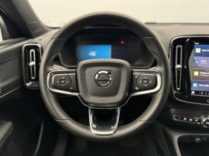 Volvo XC40 RECHARGE SINGLE PLUS 1.maj.