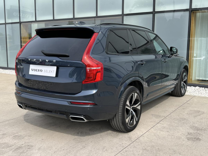 Volvo XC90 B5 AWD R-DESIGN 7MÍSTNÁ Aut