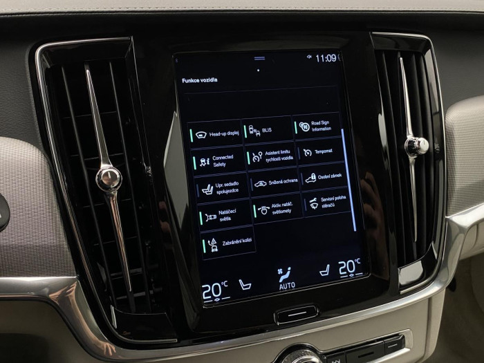 Volvo V90 CC D4 AWD PRO REZERVACE 2.0 d CC CC