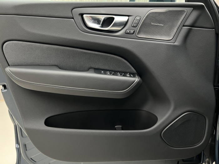 Volvo XC60 T6 AWD RECHARGE ULTRA DARK AUT