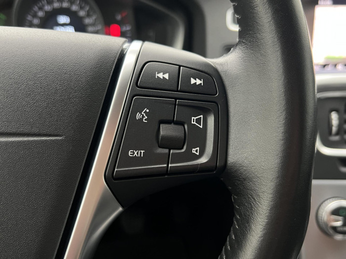 Volvo V60 D2 MOMENTUM 2.0 d Momentum