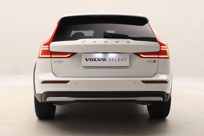 Volvo V60 CC B5 AWD ULTIMATE AUT 1.maj 2.0 CC CC