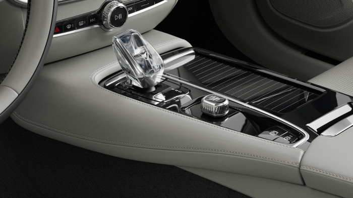 Volvo V60 T6 AWD Plug-in DARK PLUS