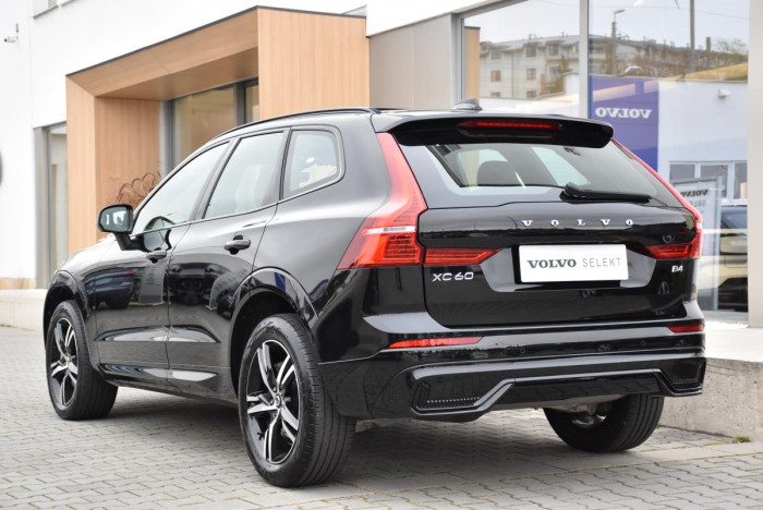 Volvo XC60 B4 R-DESIGN AUT 1.maj.