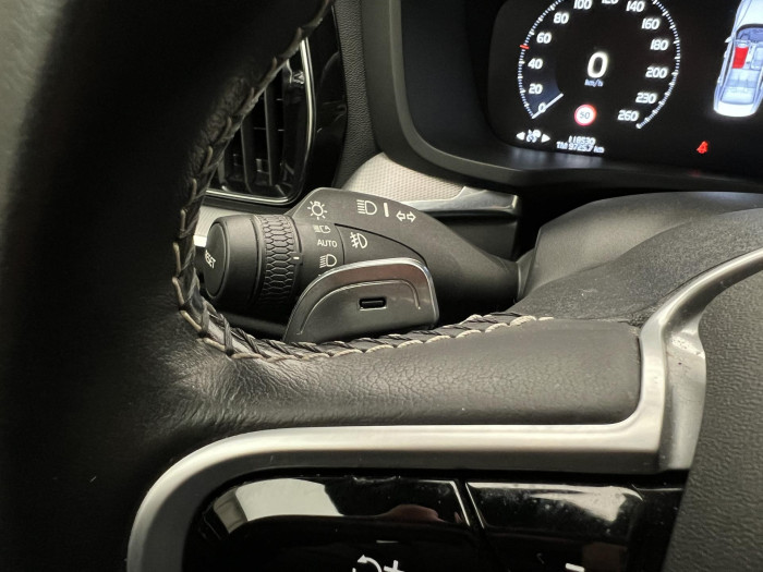 Volvo S60 T5 R-DESIGN AUT