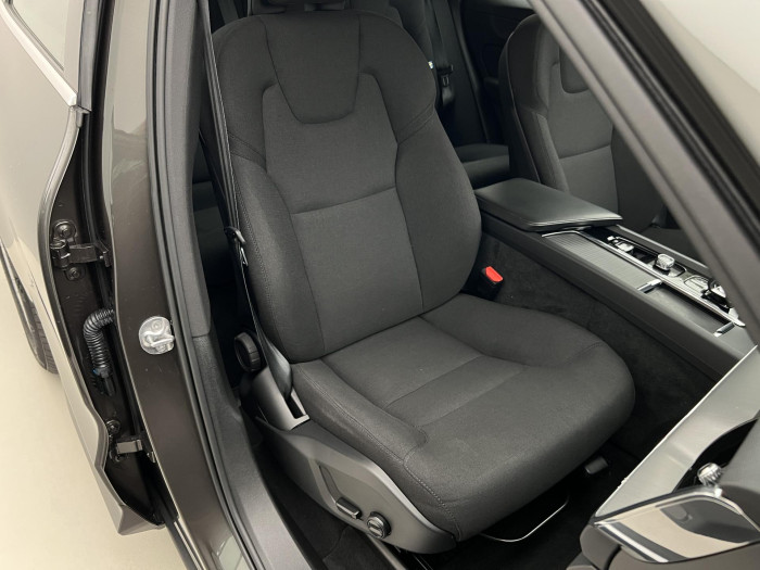 Volvo XC60 B4 MOMENTUM PRO AUT 1.maj. 2.0 Momentum