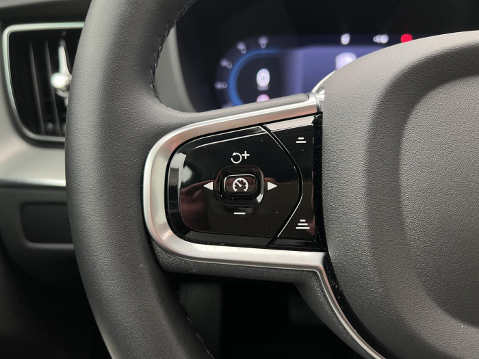 Volvo XC60 T6 AWD RECHARGE PLUS DARK AUT