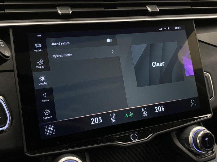 Lynk & Co 01 PHEV DCT AUT 1.maj. REZERVACE