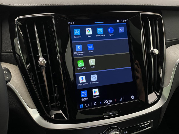Volvo V60 CC B4 AWD ULTIMATE REZERVACE 2.0 CC CC