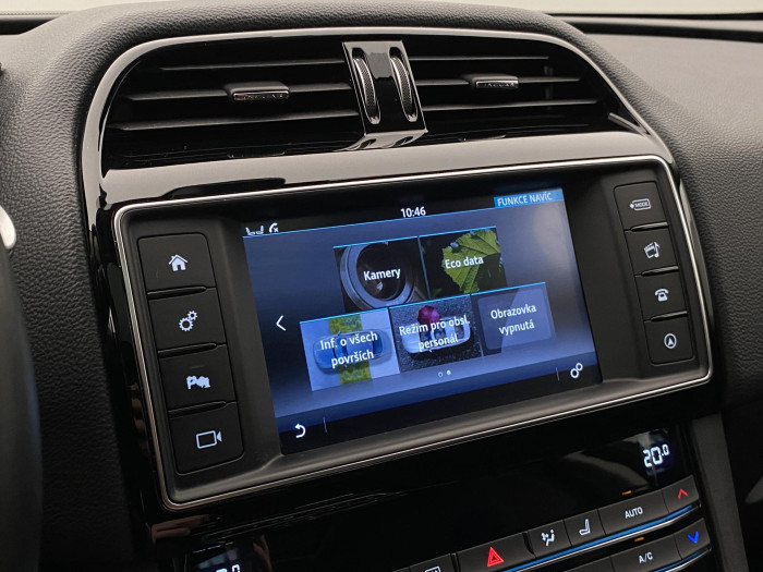 Jaguar F-Pace 20d R-SPORT AWD REZERVACE 2.0 d Sport