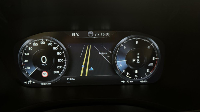 Volvo V60 B4 MOMENTUM REZERVACE 2.0 Momentum