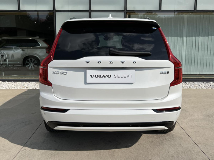 Volvo XC90 B5 AWD ULT. DARK REZERVACE