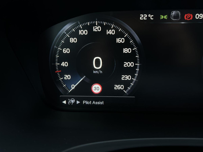 Volvo V90 D4 Aut 1.maj. NAVIGACE 2.0 d