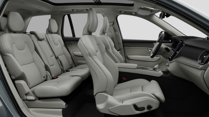 Volvo XC90 B5 AWD AUT DARK PLUS 7-míst