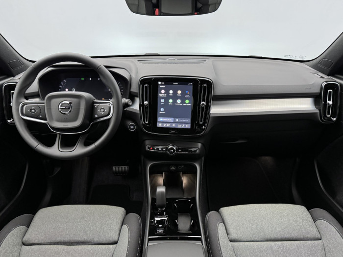 Volvo XC40 B3 AUT DARK PLUS