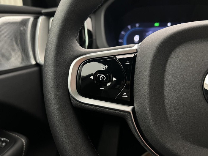 Volvo XC60 B5 AWD ULTRA BLACK EDITION AUT 2.0 Edition