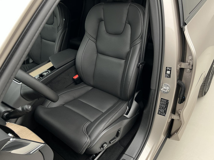 Volvo XC60 T6 AWD AUT RECHARGE DARK PLUS